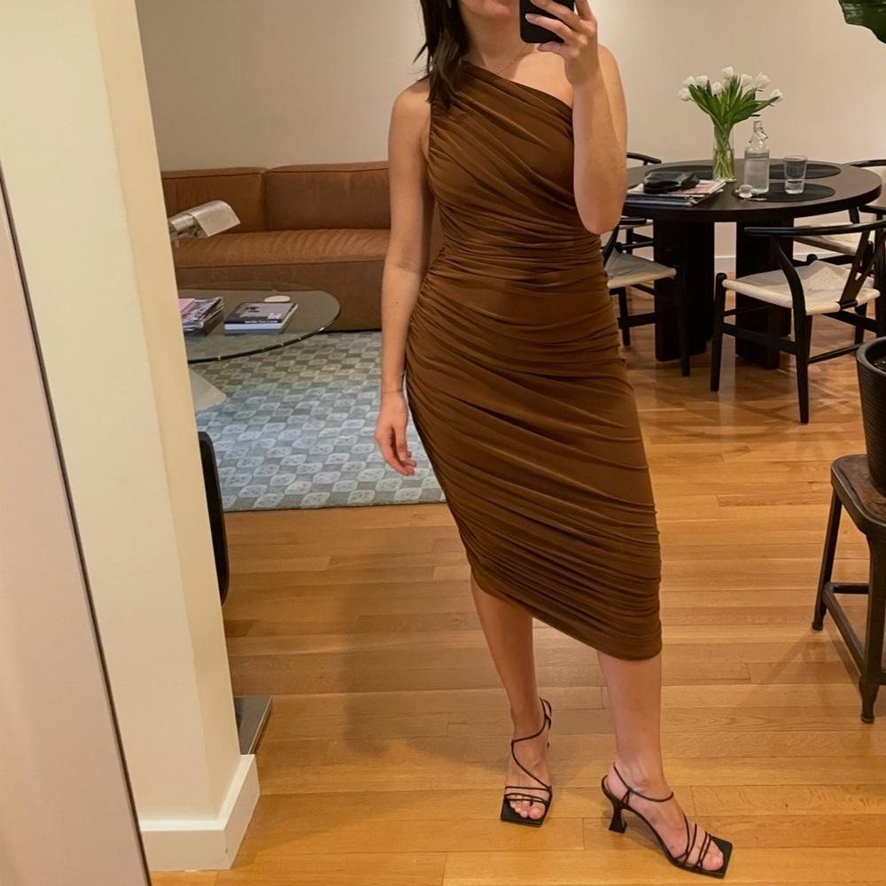 Norma Kamali Diana One-Shoulder Dress
